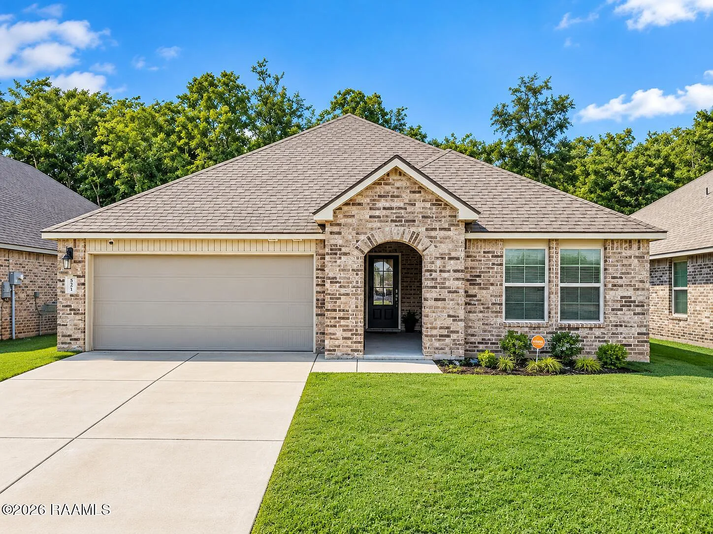 4 bed, 1775 sqft, $2,000 — Photo 1