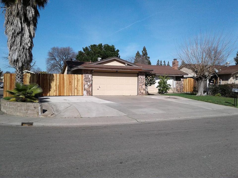1st image of 7851 Beaupre Way