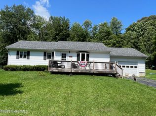 743 Point Rd, Willsboro, NY 12996