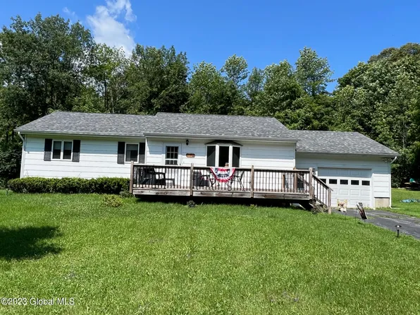 743 Point Road, Willsboro, NY 12996