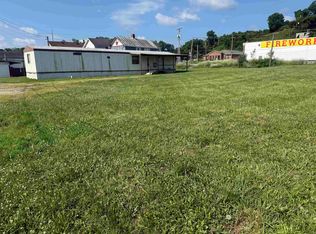3505 Railroad St, Catlettsburg, KY 41129