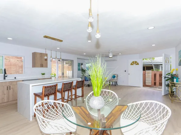 94-794 Kaaka St, Waipahu, HI 96797