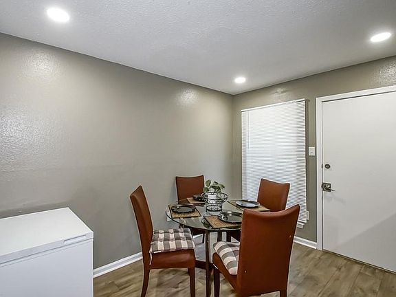 5th image of 1024 Dimarco Dr
