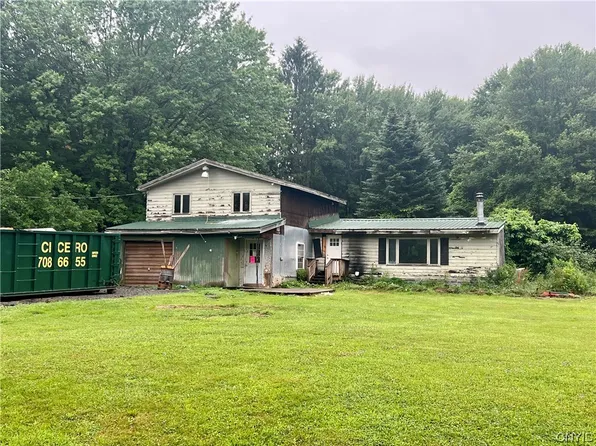 29 Fraser Rd, Mexico, NY 13114