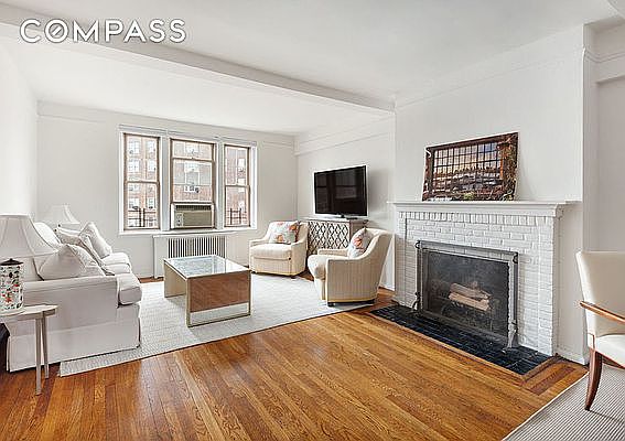1st image of 302 W 12th St APT 7E