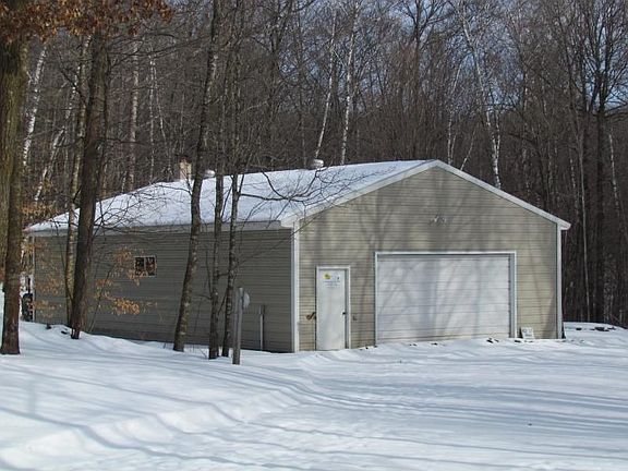 2nd image of 16089 Gravelle Ln