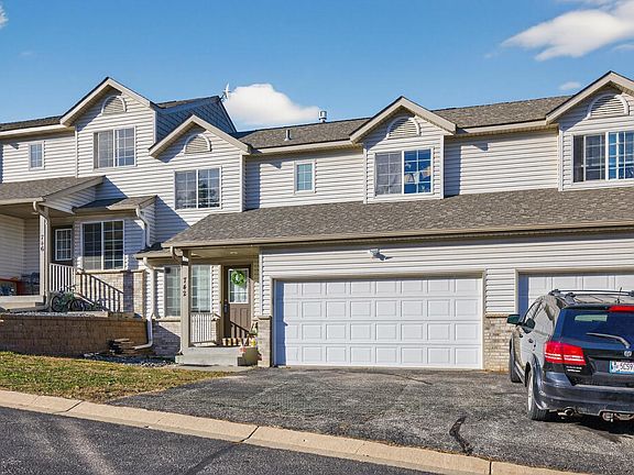 3rd image of 742 Baylee Pl SW