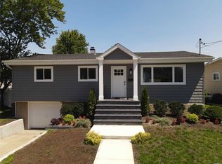 2573 Nelson Dr, Seaford, NY