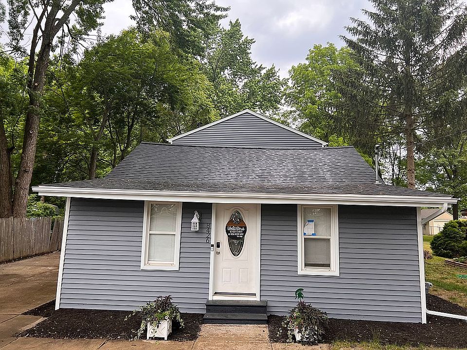 2nd image of 8426 Arlis St