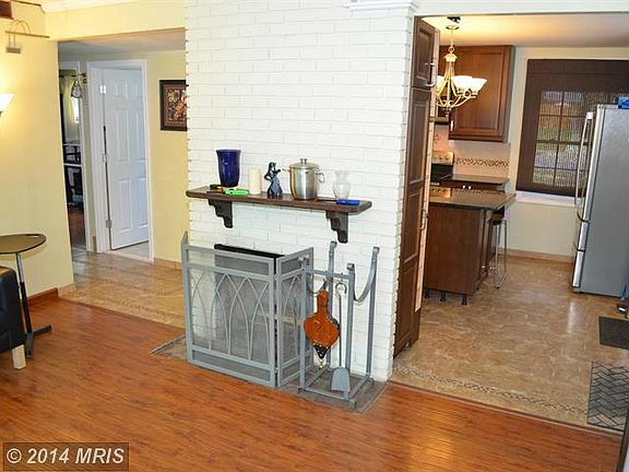 2nd image of 5908 Vandegrift Ave