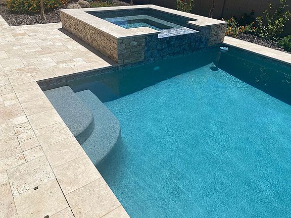 3rd image of 2811 W Silverwood Wash Dr