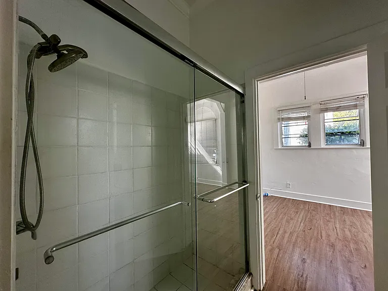 270 Seminole Ave #3 — Photo 9