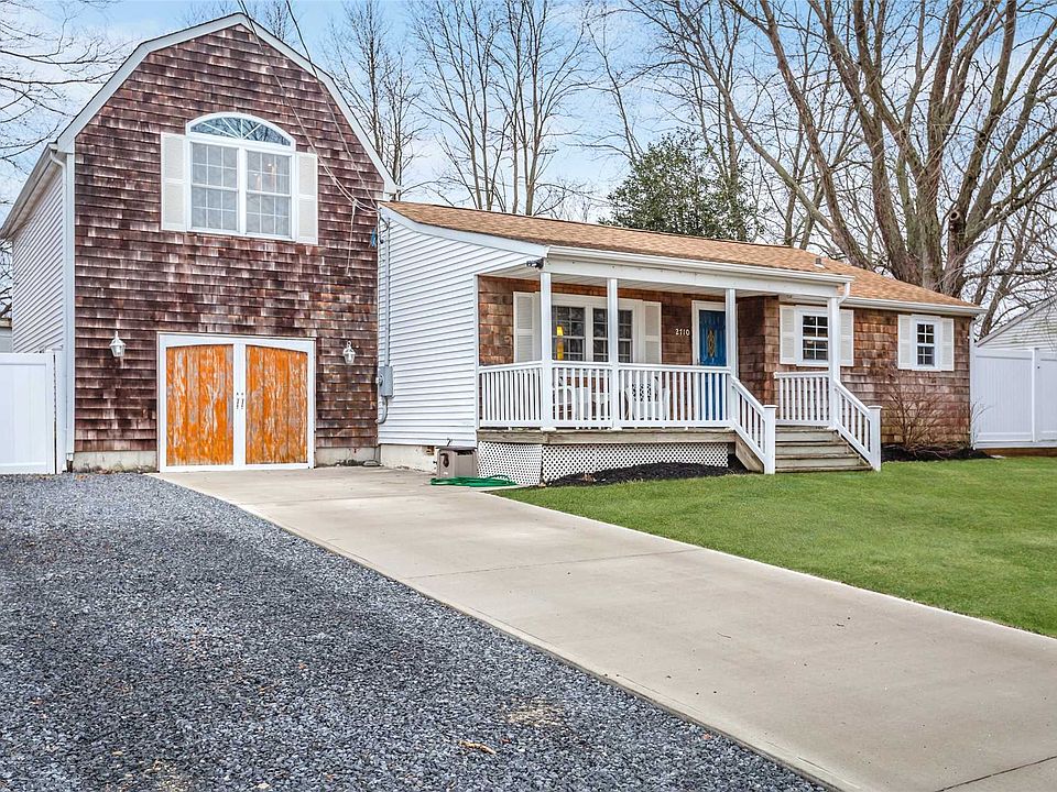 1st image of 2710 Falcon Ave