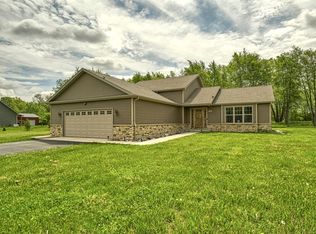 10585 N Makeever Dr, Demotte, IN 46310