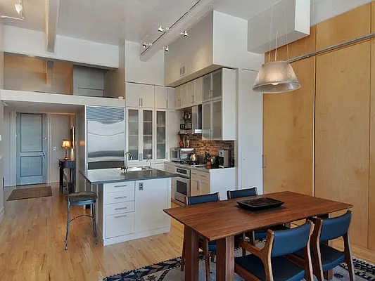 Sold by Sotheby's International Realty | media 2