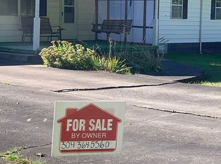 31 N Floyd Dr, Little Birch, WV 26629