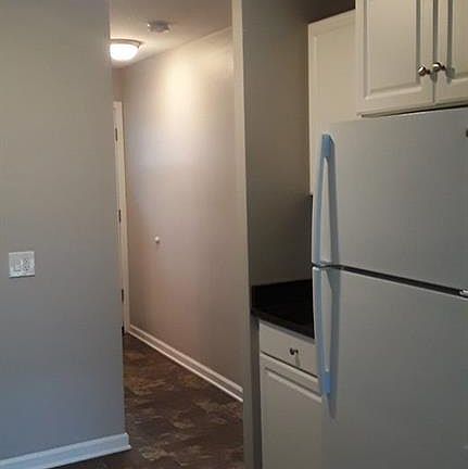 4th image of 419 La Plaza Ct