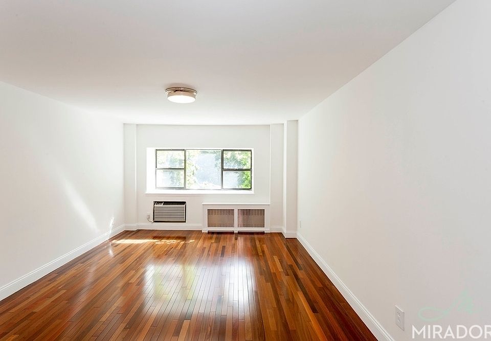 1st image of 27 W 16th St APT 4b