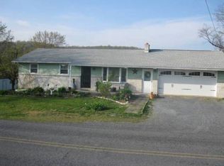 251 Dove Rd, Fredericksburg, PA 17026