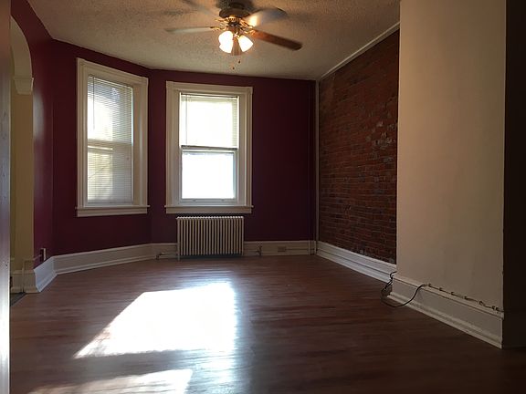 2nd image of 1507 W 14th St APT 2