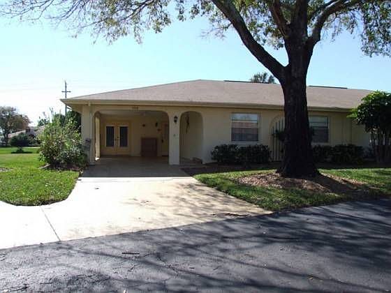 1st image of 2218 Highclere Cir