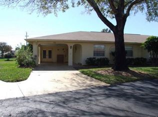 2218 Highclere Cir, Sun City Center, FL 33573