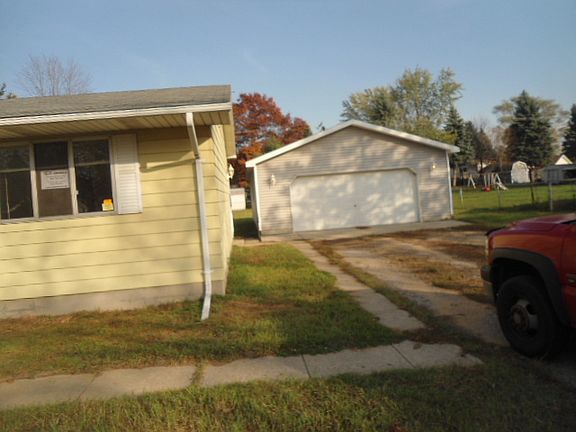 3rd image of 2552 Julie Dr