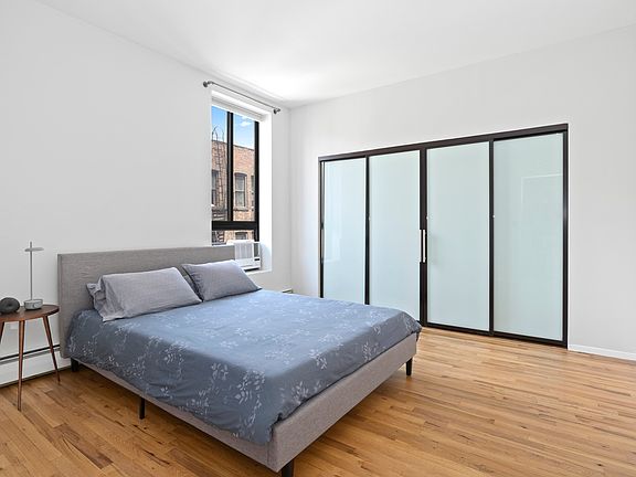 5th image of 759 President St APT 2E