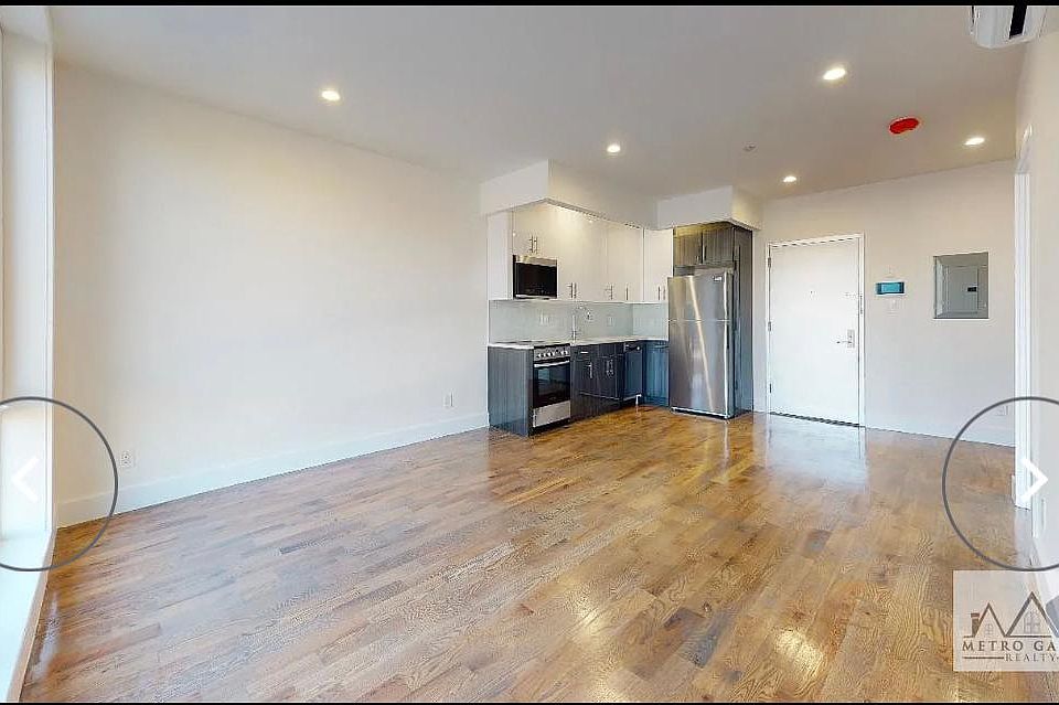 1st image of 13828 Queens Blvd APT 3I