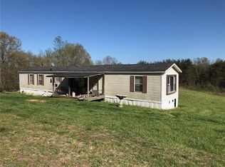 2007 Young Rd, Walnut Cove, NC 27052