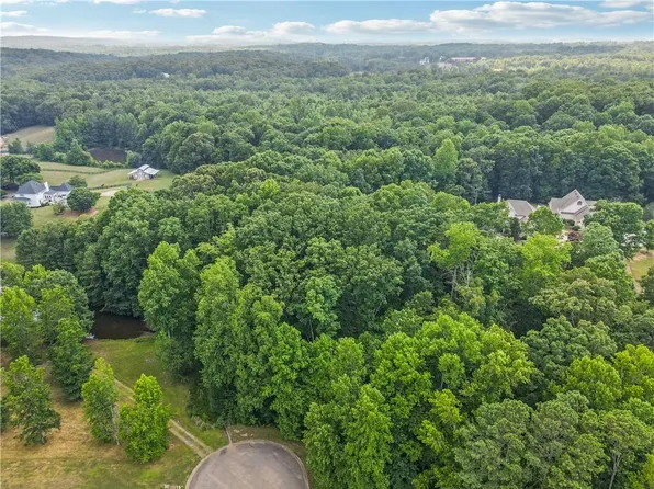 152 Sherwood Ln #8, Canton, GA 30115