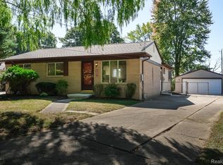 26293 Shiawassee Rd, Southfield, MI 48033