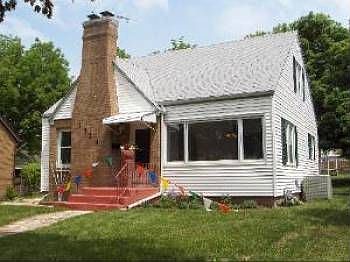 2nd image of 1724 24th St