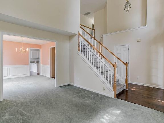 4th image of 1400 Walnut Hill Cir