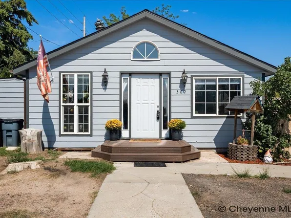 302 Vaughn Ct, Cheyenne, WY 82007