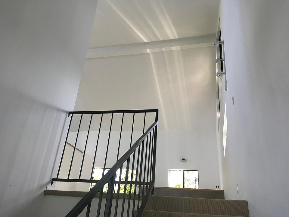 staircase to 2nd floor