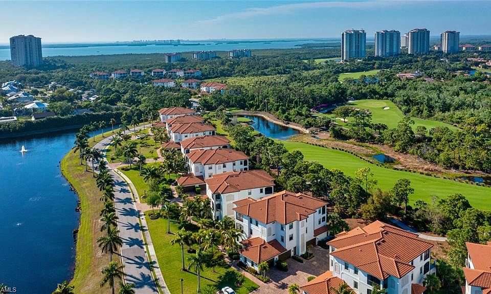 1st image of 4570 Colony Villas Dr #2
