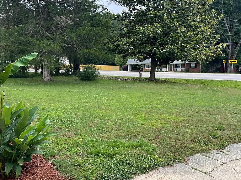 10033 Ligon Mill Rd — Photo 15