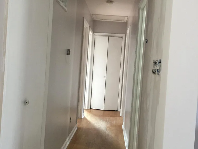 10114 Tyler Ct — Photo 18