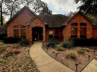 1209 Woodmoor Ct, Grapevine, TX 76051
