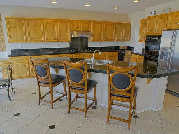 Kitchen with Center Island