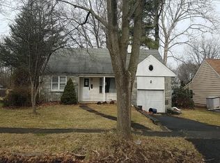 621 5th St, Belvidere, NJ 07823