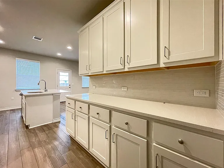 1603 Denesa Dr — Photo 8