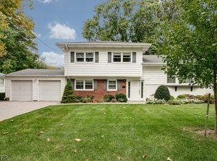 1138 Sawmill Rd, Mountainside, NJ 07092