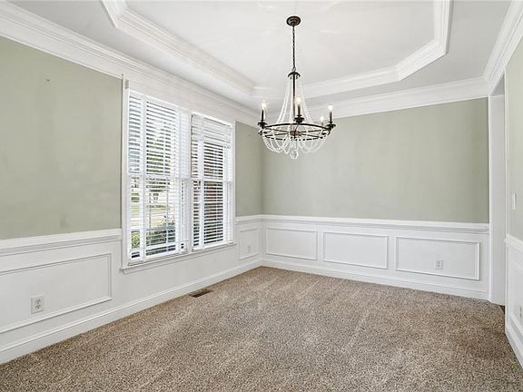 4th image of 855 Freedom Way