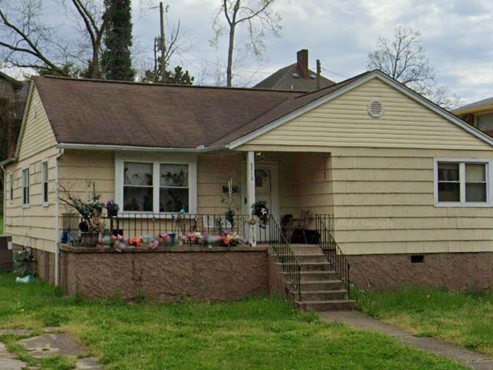 1st image of 3012 Woodbine Ave