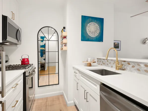 233 East 86th Street 3C image 3 of 10