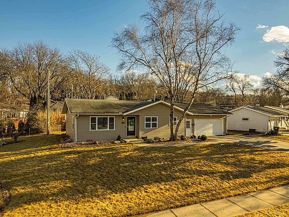 2nd image of 5029 Ironwood Dr