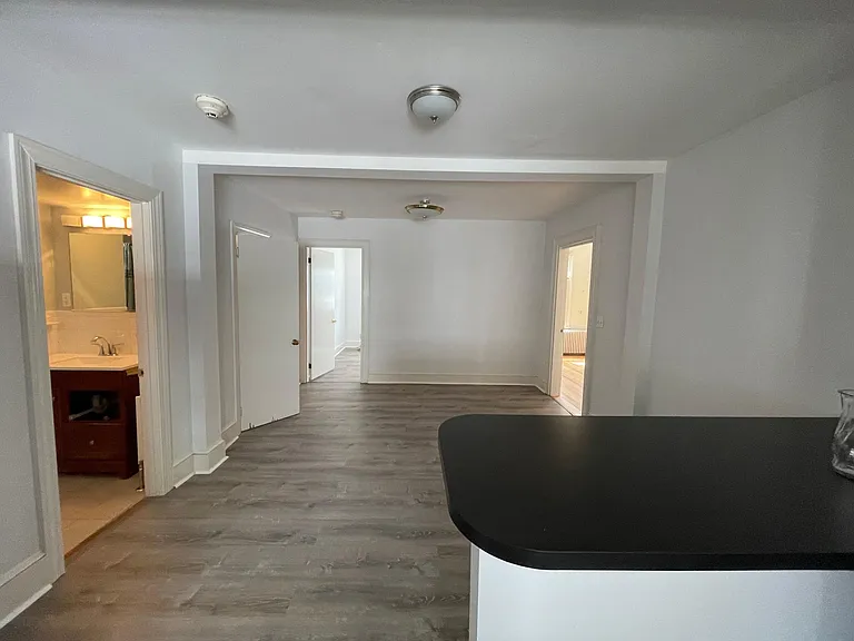 16 Mann Ave #1B — Photo 2