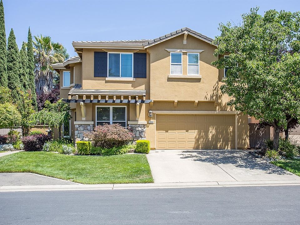 2nd image of 2094 Blackheath Ln